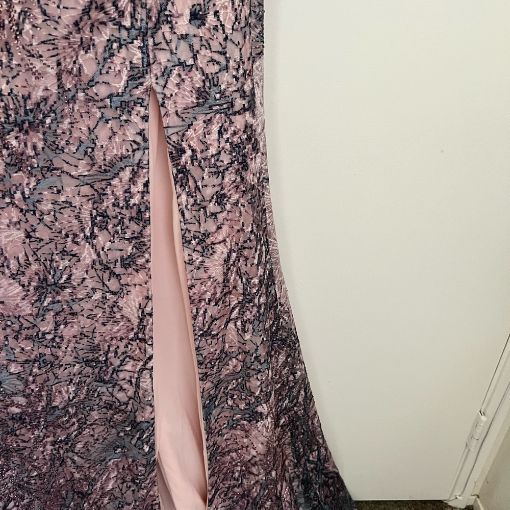 Gorgeous dusty pink evening dress new w no tag never been worn size 16